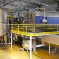 Hydrauliczne prasy koszowo-tłokowe IPS 5.000, 10.000 i 15.000 do produkcji soku i koncentratu