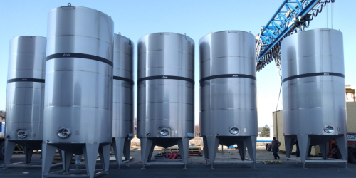CIP tanks, mixers and for storage